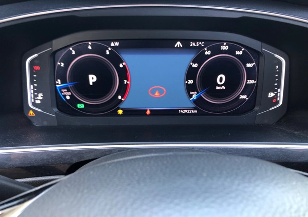 Volkswagen Tiguan Allspace cena 83000 przebieg: 142000, rok produkcji 2019 z Bydgoszcz małe 781